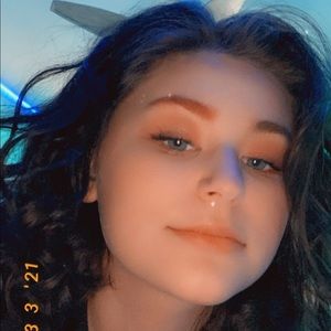 Meet your Posher, Ally